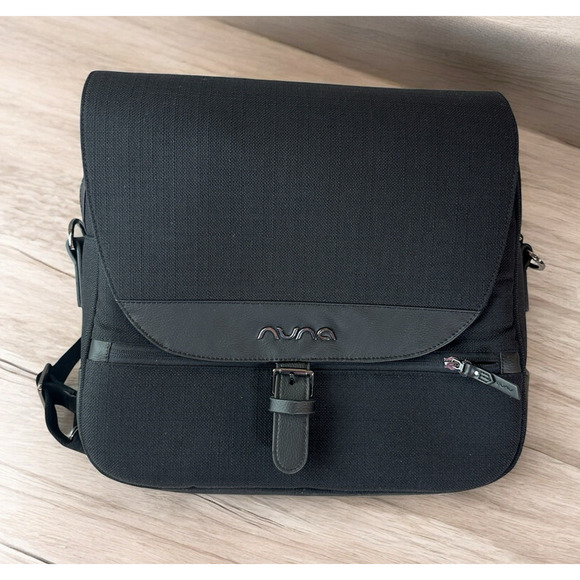 Nuna Unisex Carry it All Diaper Bag Backpack EUC Crossbody Strap Black ~BAG ONLY - Picture 1 of 10